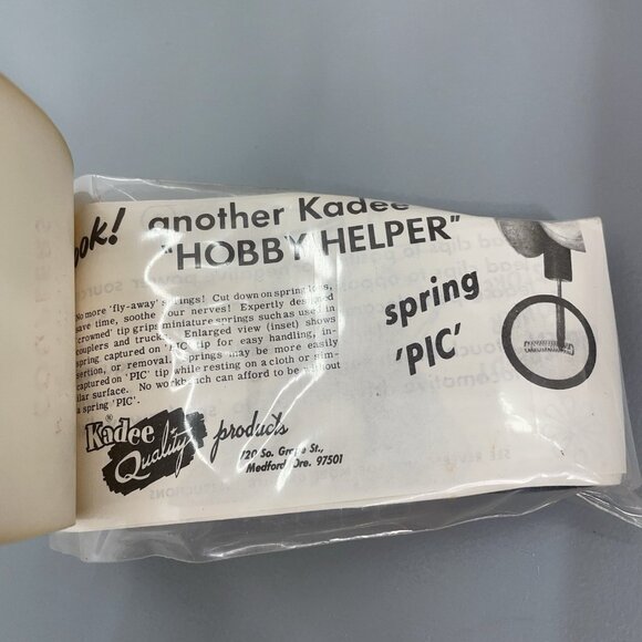 Kadee 236 Speedi Driver Cleaner Brush All Scale HOn3 to O Scale - Picture 4 of 4